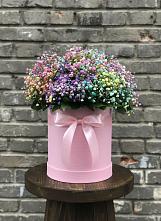 Цветочная композиция из Гипсофила и Розы в шляпной коробке в Воздвиженское
