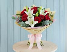 Букет цветов из:  Лилии и Розы #REPLACE_PRED# Воздвиженское