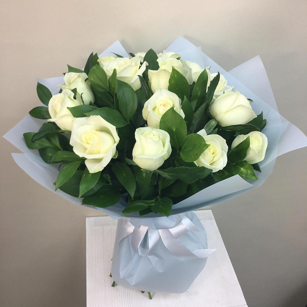 Букет 15 Белых роз Проуд в Воздвиженское