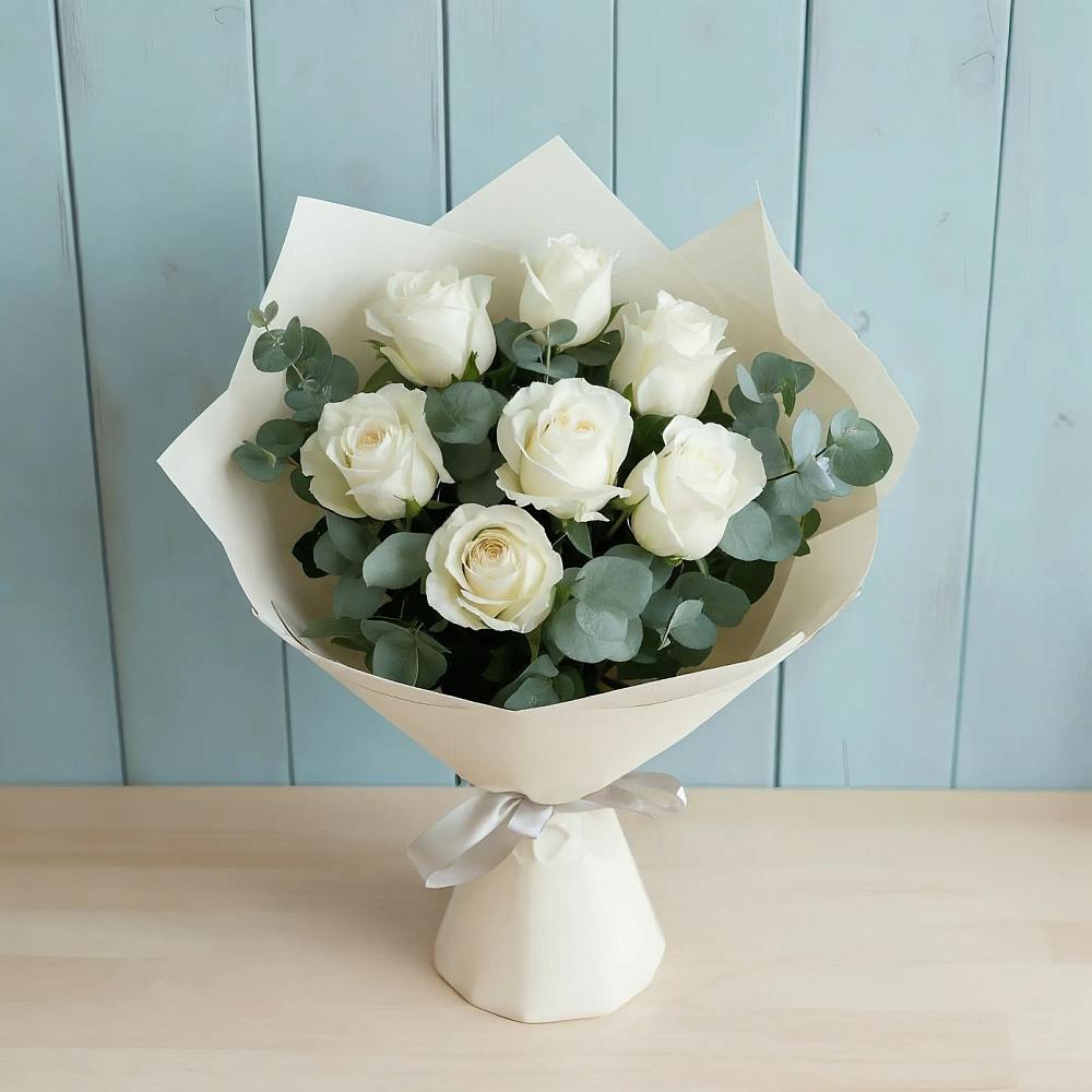 Букет Белые розы в Эвкалипте в Воздвиженское