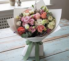 Букет цветов из:  Розы, Лизиантусы и Гвоздики #REPLACE_PRED# Воздвиженское