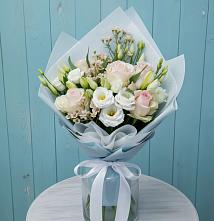 Букет цветов из:  Розы и Лизиантусы в Воздвиженское