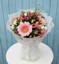 Букет цветов из:  Герберы, Альстромерии и Лизиантусы в Воздвиженское